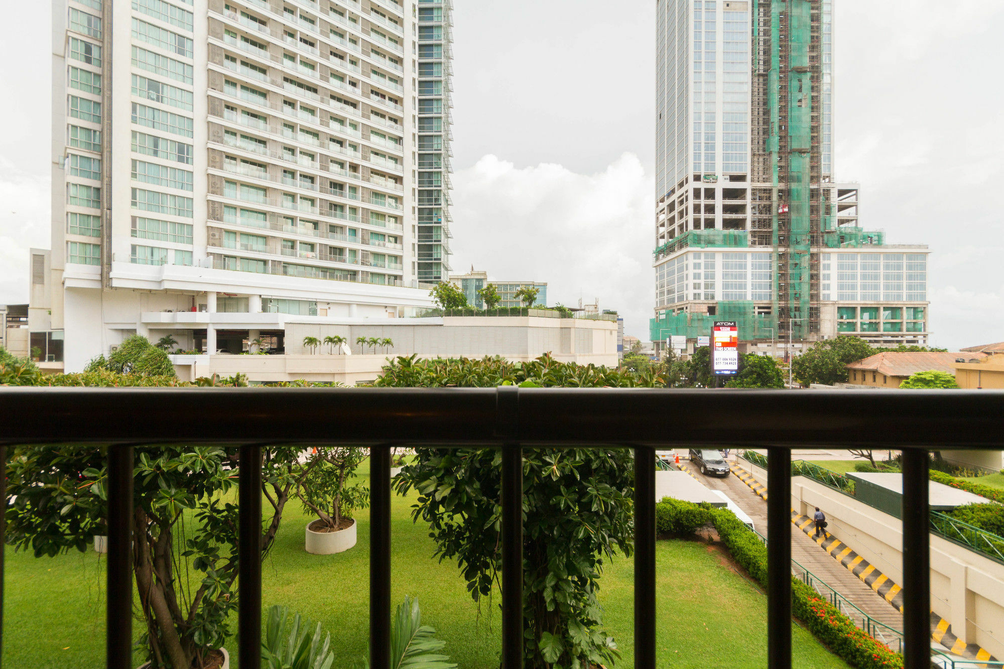 Crescat Residencies Appartement Colombo Buitenkant foto