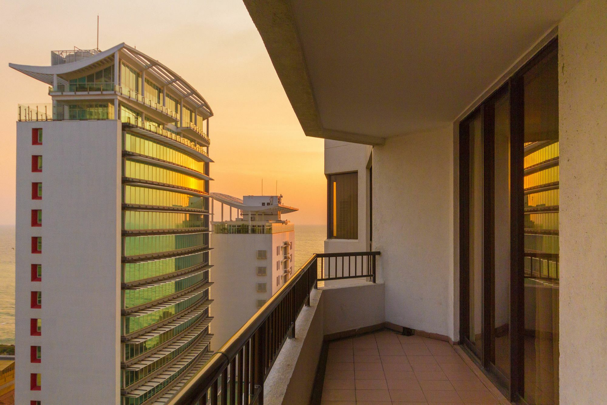 Crescat Residencies Appartement Colombo Buitenkant foto